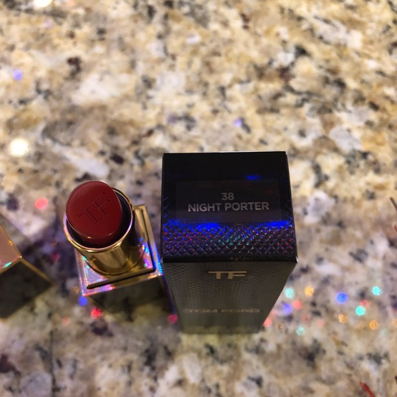 TOM FORD - Night Porter 38 Lip Color Matte - Picture 2 of 3